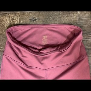Gaiam Mauve Pink Super Soft Leggings w/ detail